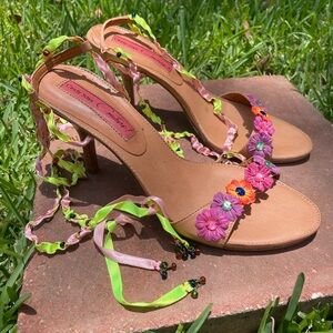 Cindy Says “Couture!”: Armandi Heels